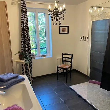 Bed & Breakfast Chateau Segot Neuilly-le-Real