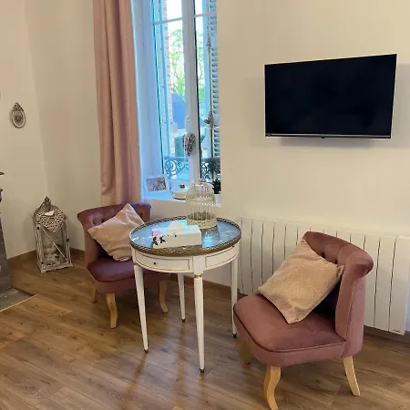 Bed & Breakfast Chateau Segot *
