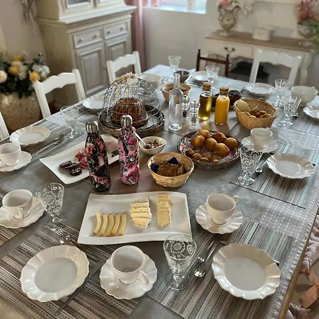 Chateau Segot * Neuilly-le-Real